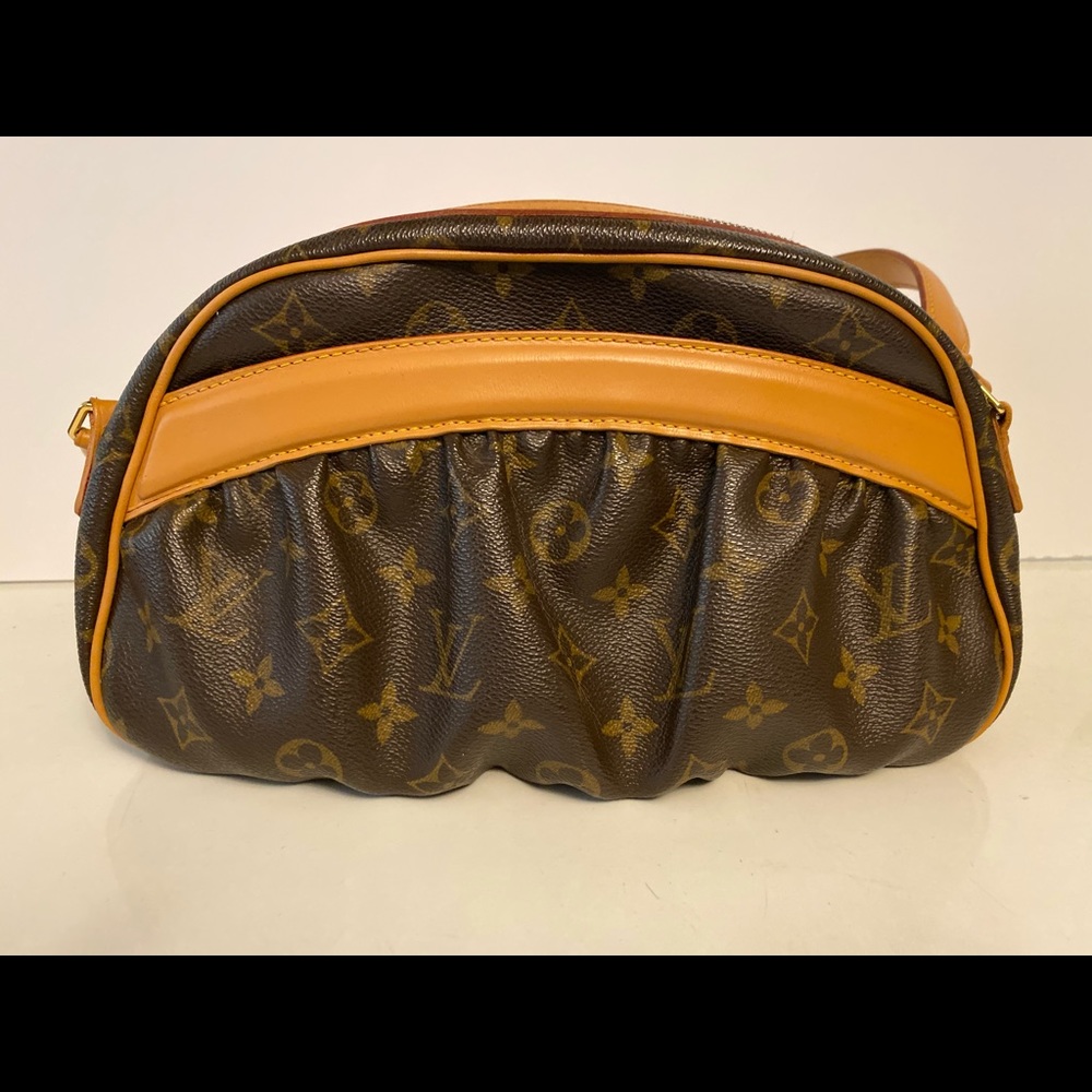 Louis Vuitton Klara handbag - Picture 2 of 8